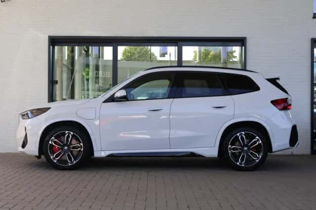 BMW X1 (2025) thumbnail 5