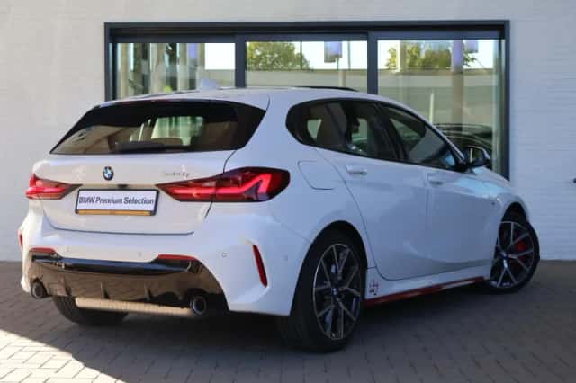 BMW 1-Serie (2021) thumbnail 2