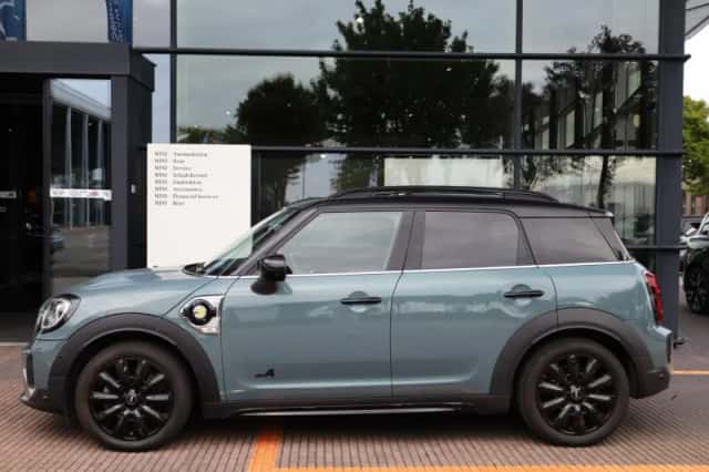 MINI Countryman (2023) thumbnail 3