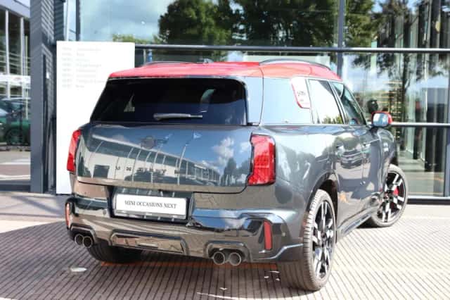 MINI Countryman (2024) thumbnail 2