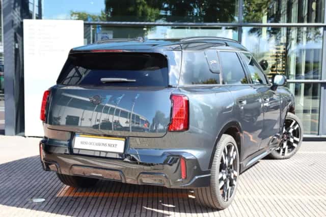 MINI Countryman (2025) thumbnail 2