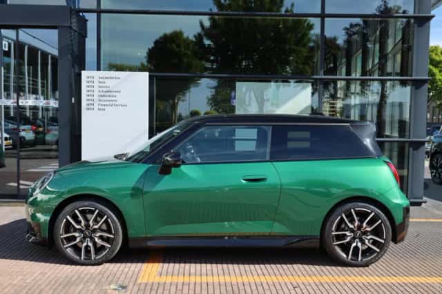 MINI Mini Electric (2026) thumbnail 3