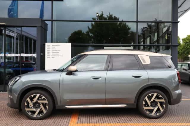MINI Countryman (2026) thumbnail 2