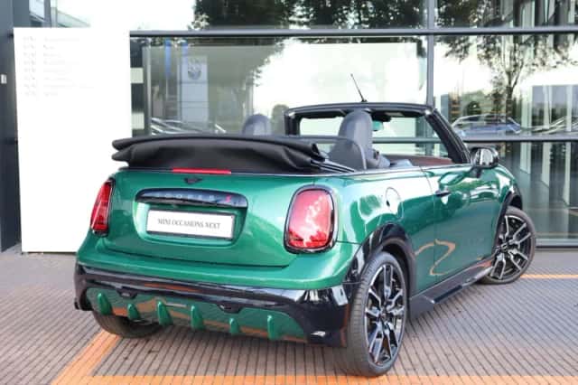 MINI Cabrio (2026) thumbnail 3