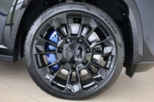 BMW XM (2026) thumbnail 6