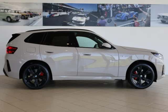 BMW X3 (2026) thumbnail 3