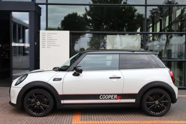 MINI Mini Electric (2023) thumbnail 3
