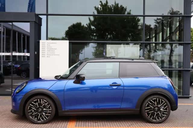 MINI Cooper (2026) thumbnail 3