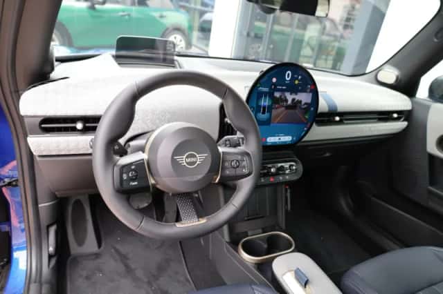 MINI Cooper (2026) thumbnail 5