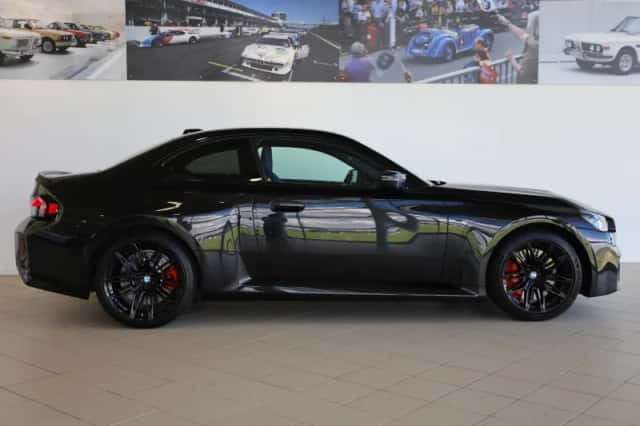 BMW M2 (2024) thumbnail 3