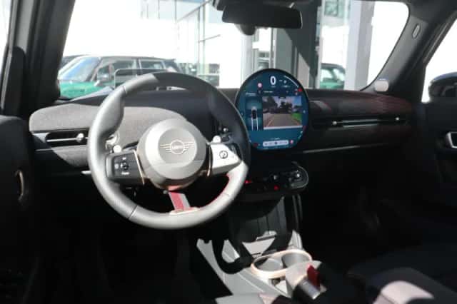 MINI Cooper (2026) thumbnail 5