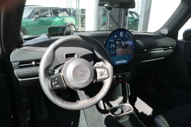 MINI Cooper (2026) thumbnail 5