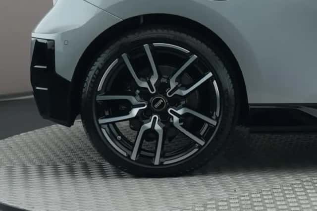 MINI Mini Electric (2025) thumbnail 5
