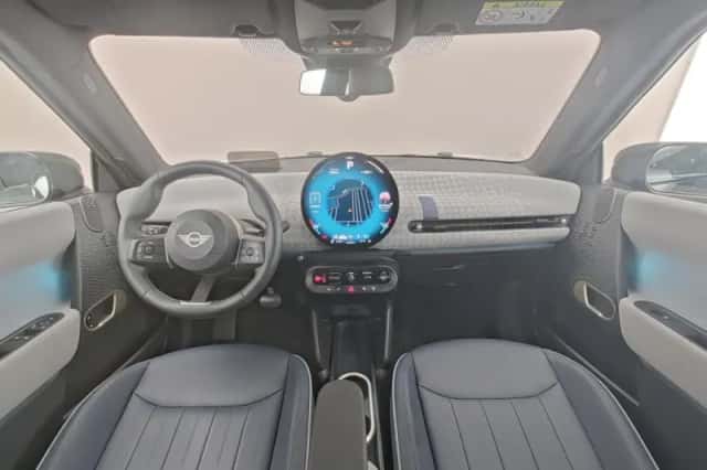 MINI Mini Electric (2025) thumbnail 6