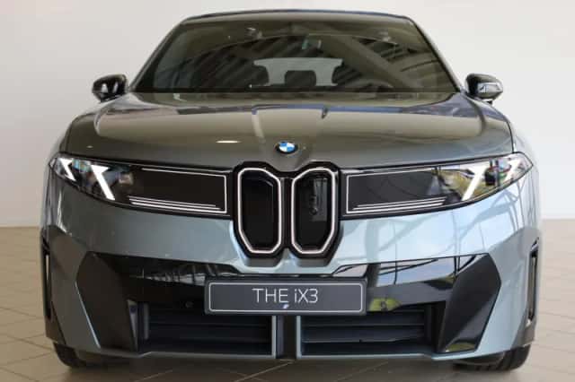 BMW iX3 (2026) thumbnail 4