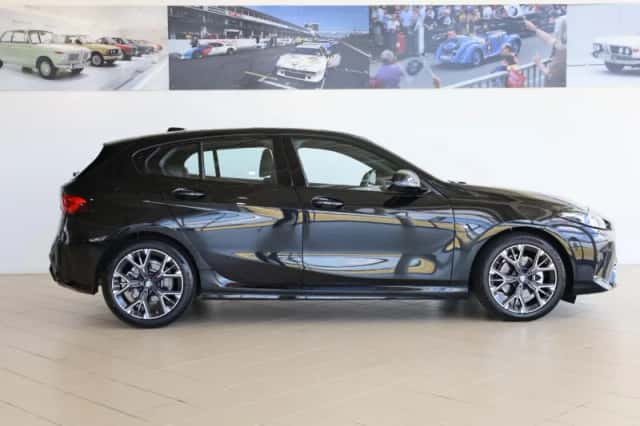 BMW 1-Serie (2024) thumbnail 3