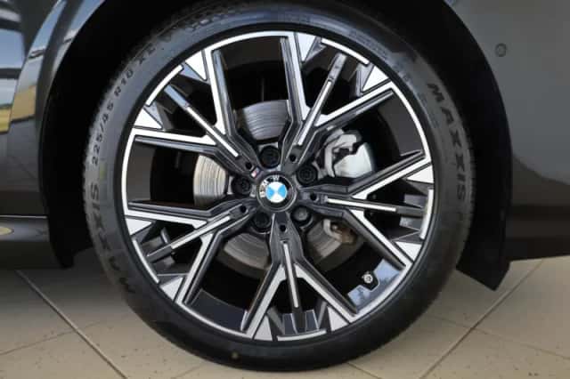BMW 1-Serie (2024) thumbnail 6