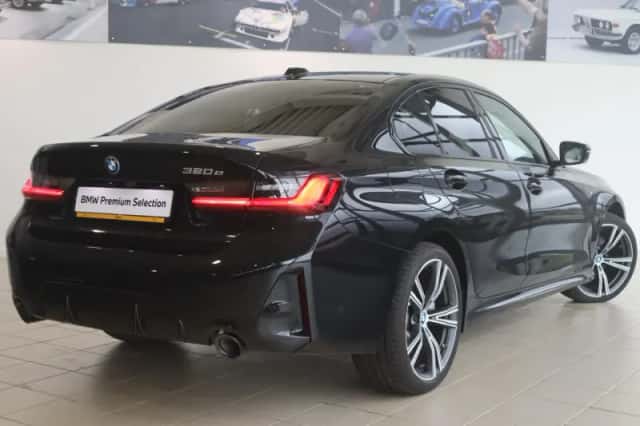 BMW 3-Serie (2024) thumbnail 2