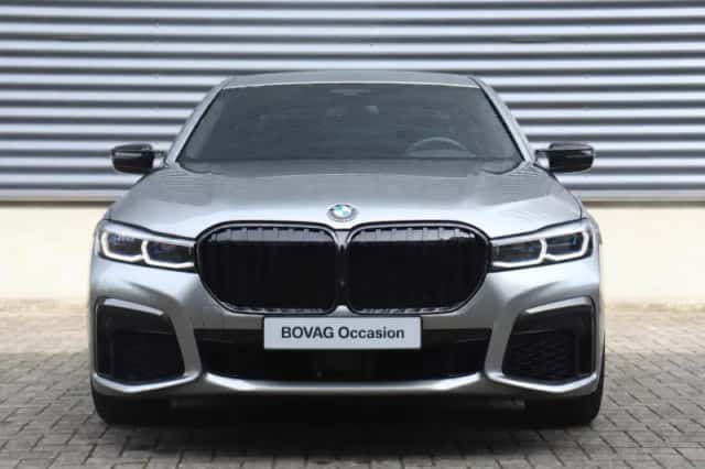 BMW 7-Serie (2019) thumbnail 3