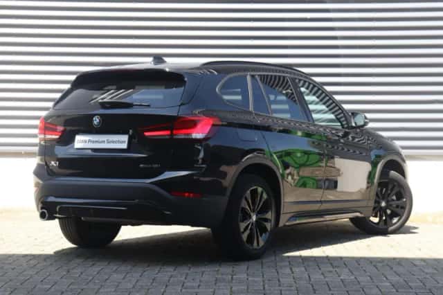 BMW X1 (2022) thumbnail 2