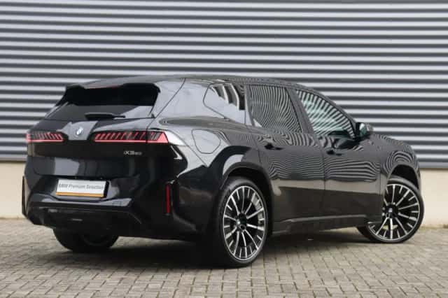 BMW iX3 (2026) thumbnail 2