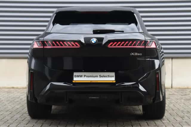 BMW iX3 (2026) thumbnail 4