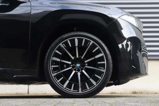 BMW iX3 (2026) thumbnail 6