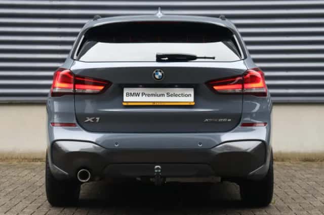 BMW X1 (2021) thumbnail 4