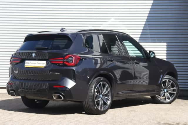 BMW X3 (2021) thumbnail 2