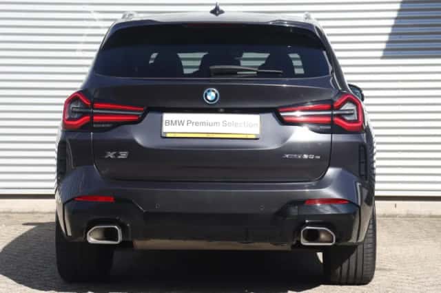 BMW X3 (2021) thumbnail 4