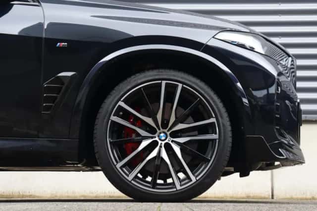 BMW X5 (2025) thumbnail 5