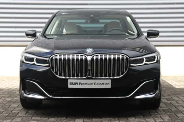 BMW 7-Serie (2021) thumbnail 3