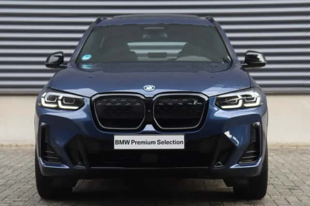 BMW iX3 (2022) thumbnail 3
