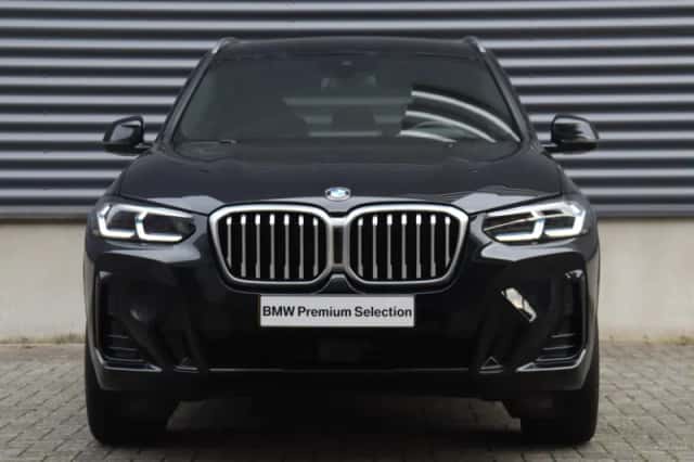 BMW X3 (2023) thumbnail 3