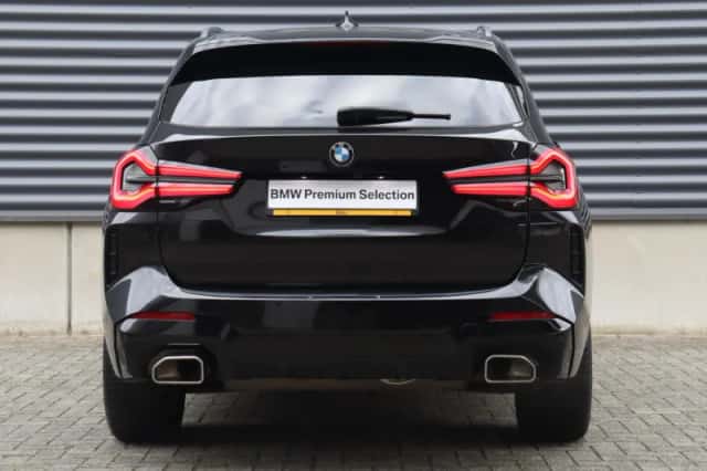 BMW X3 (2023) thumbnail 4
