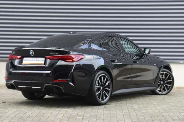 BMW i4 (2026) thumbnail 2