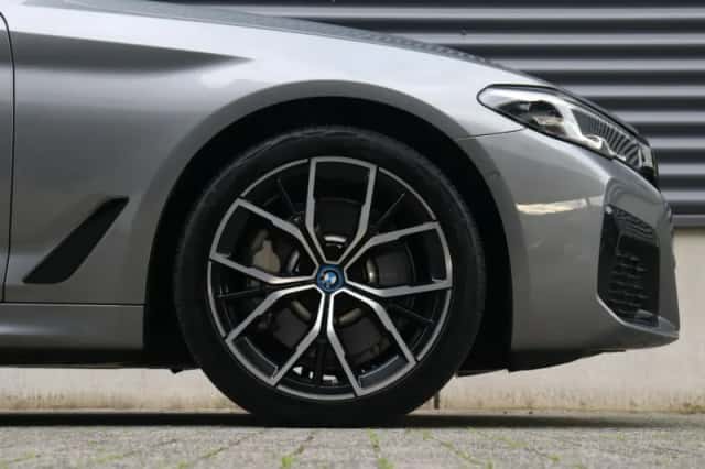 BMW 5-Serie (2023) thumbnail 6