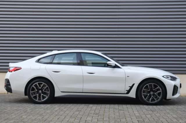 BMW i4 (2023) thumbnail 5