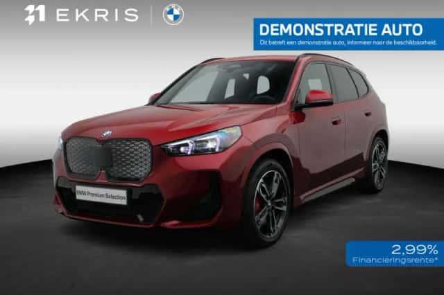 BMW iX1 (2026) thumbnail 1