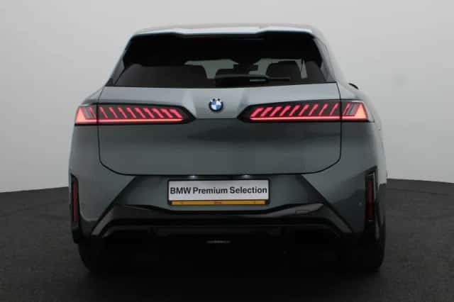 BMW iX3 (2026) thumbnail 5