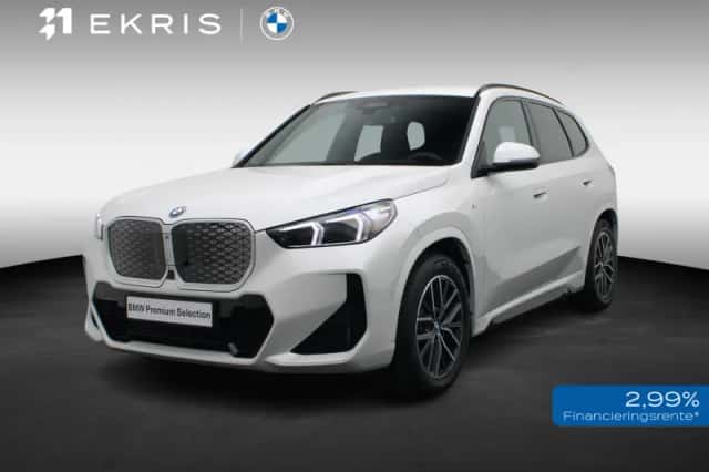 BMW iX1 (2025) thumbnail 1