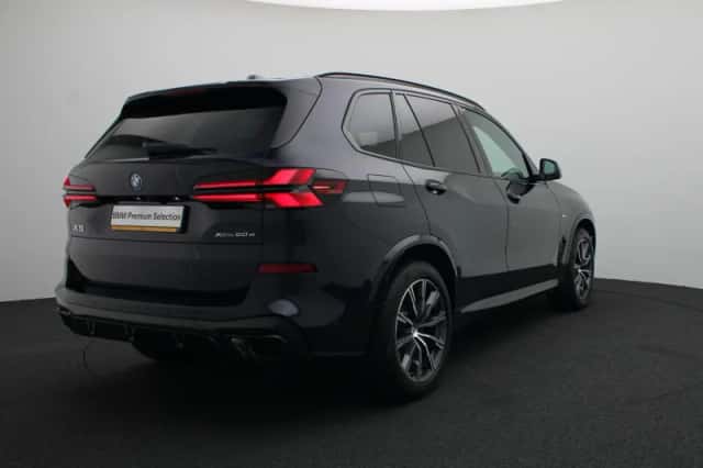 BMW X5 (2026) thumbnail 2