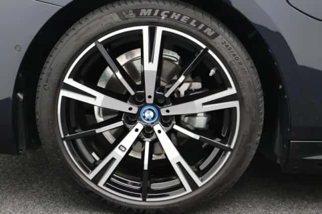 BMW 5-Serie (2025) thumbnail 6