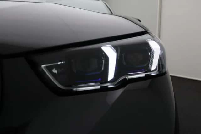 BMW i5 (2024) thumbnail 6