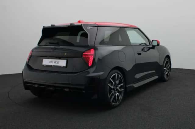 MINI Mini Electric (2024) thumbnail 2