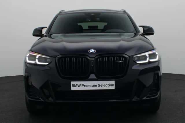 BMW X4 (2022) thumbnail 3