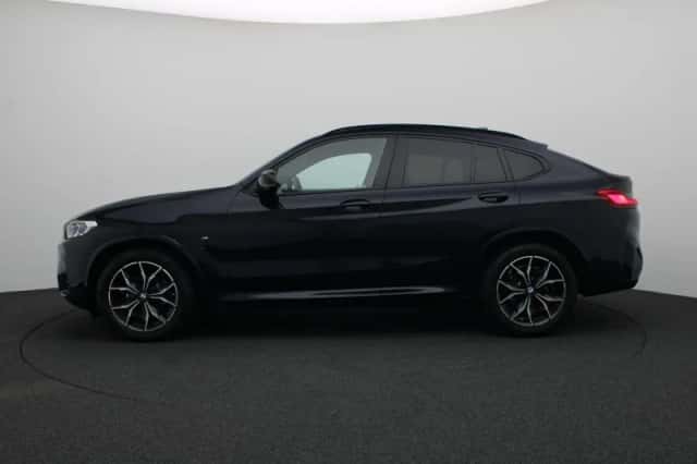 BMW X4 (2022) thumbnail 4