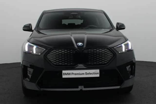 BMW iX2 (2026) thumbnail 3