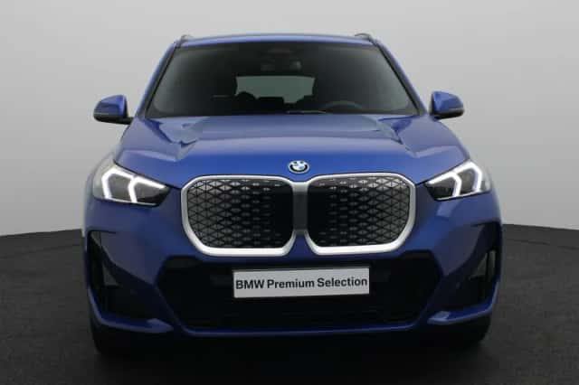 BMW iX1 (2026) thumbnail 3