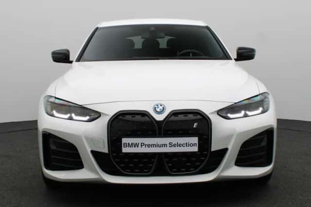 BMW i4 (2024) thumbnail 3